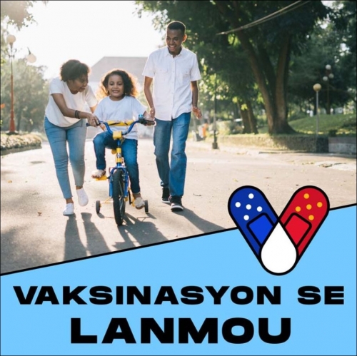 Vaccination is Love - Haitian Creole Social Media Image