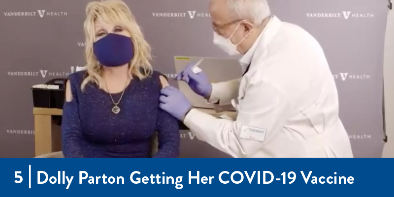 Dolly Parton Receiving vaccination